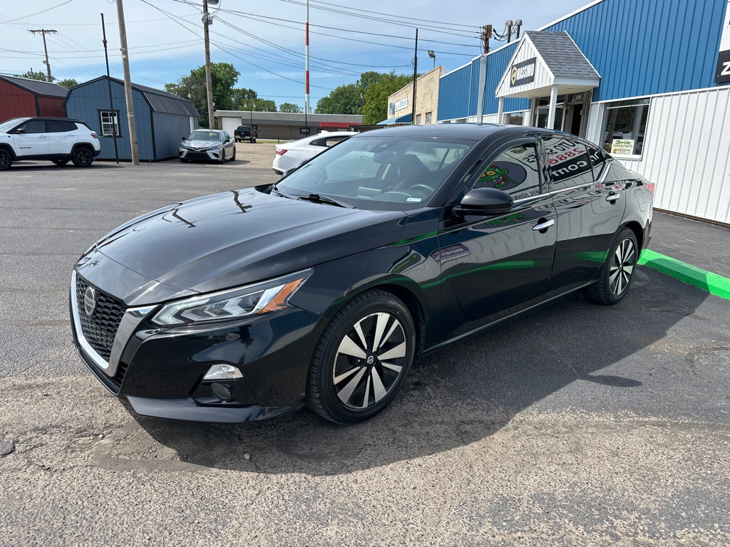 2019 Nissan Altima Image 3