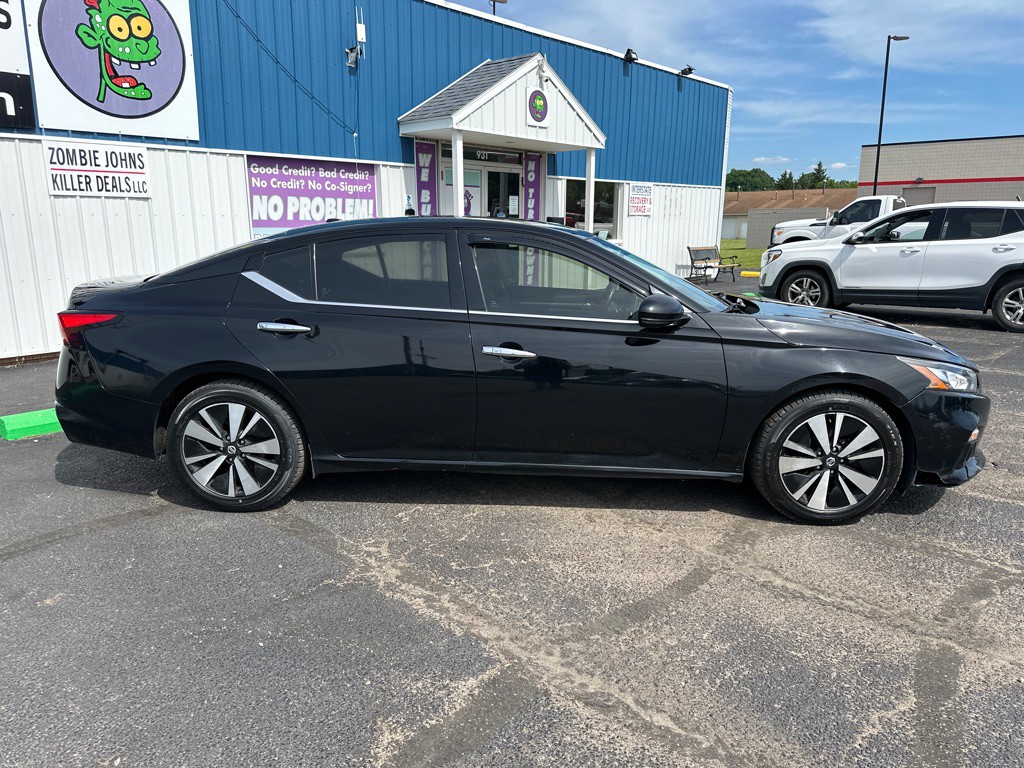 2019 Nissan Altima Image 7
