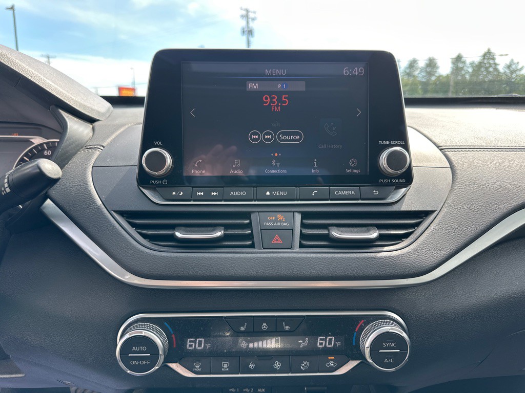 2019 Nissan Altima Image 11