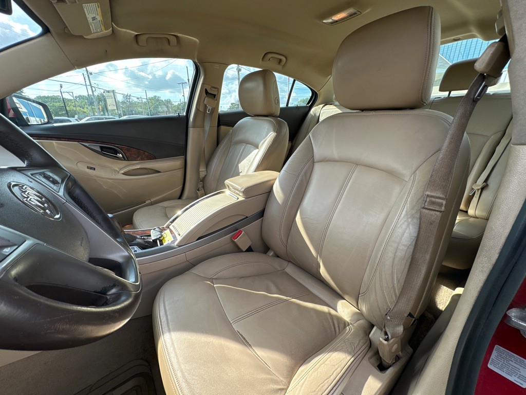 2012 Buick Lacrosse Image 10
