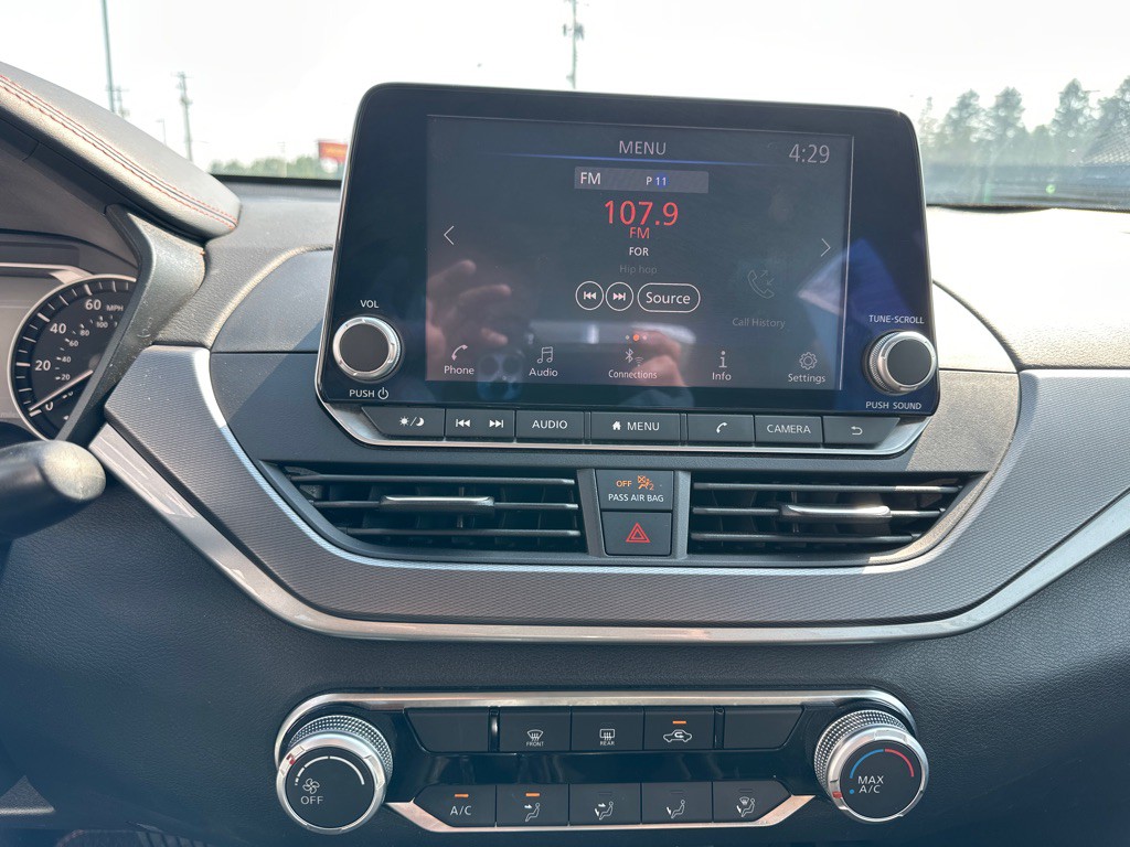 2024 Nissan Altima Image 13