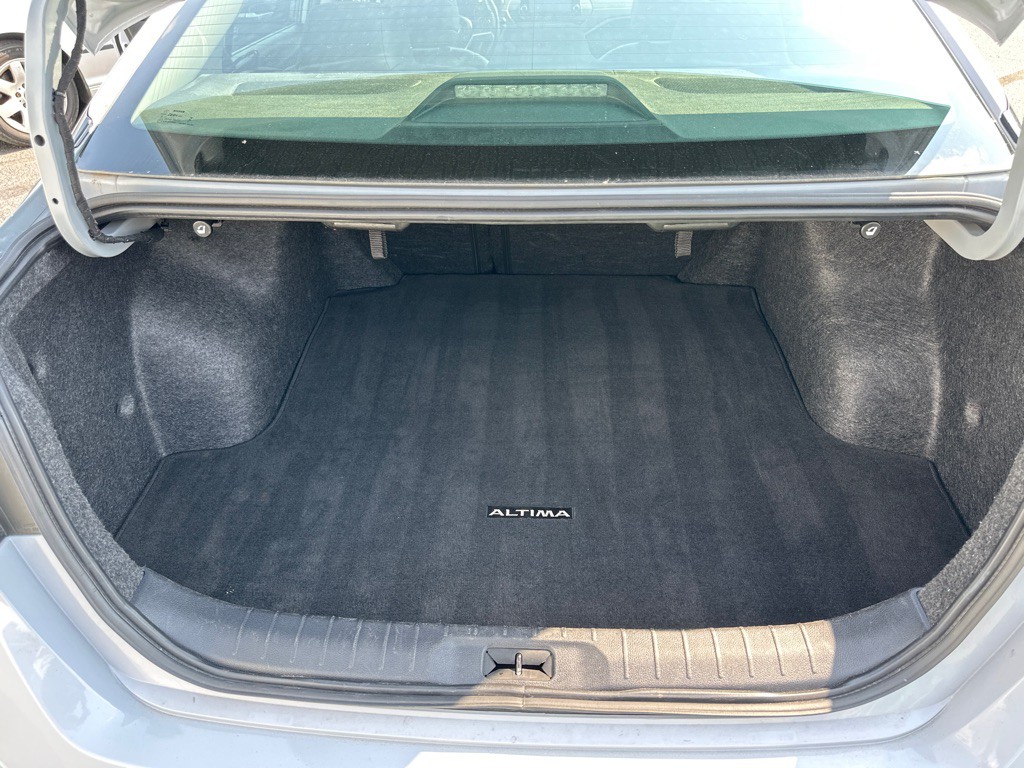2024 Nissan Altima Image 17
