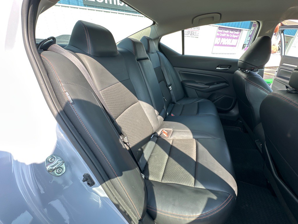 2024 Nissan Altima Image 18