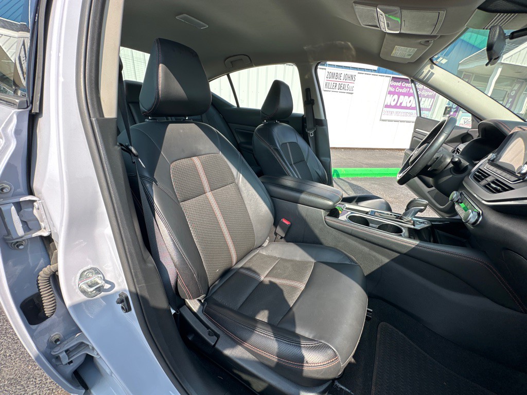 2024 Nissan Altima Image 19