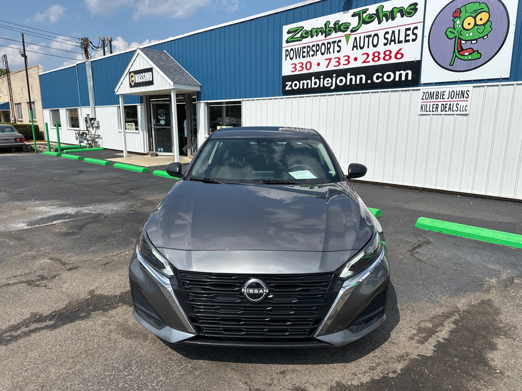 2025 Nissan Altima Image 2