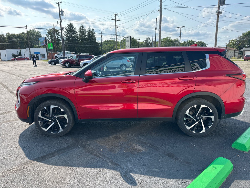 2024 Mitsubishi Outlander Image 4