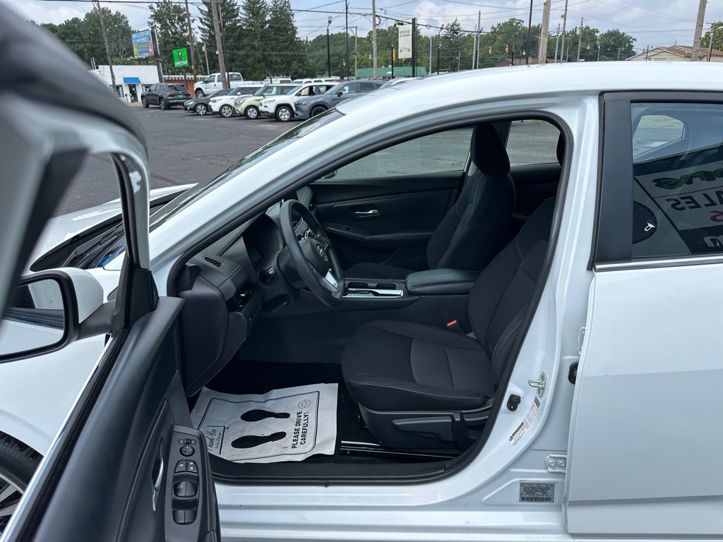 2023 Nissan Sentra Image 9