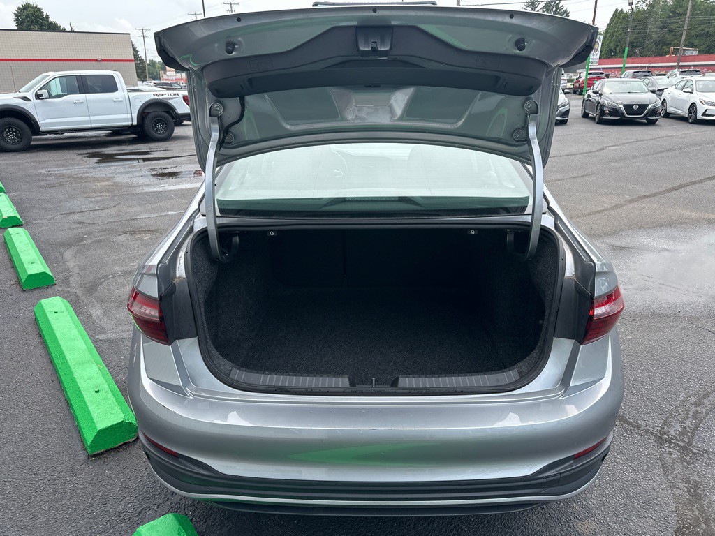 2024 Volkswagen Jetta Image 16