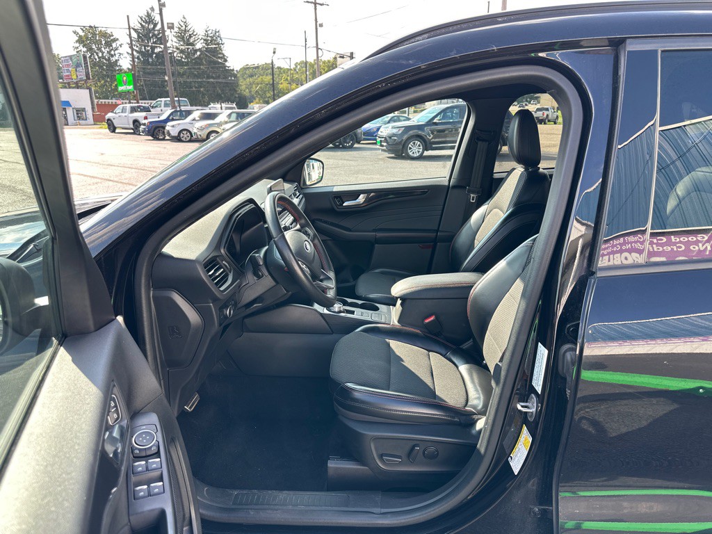 2024 Ford Escape Image 9