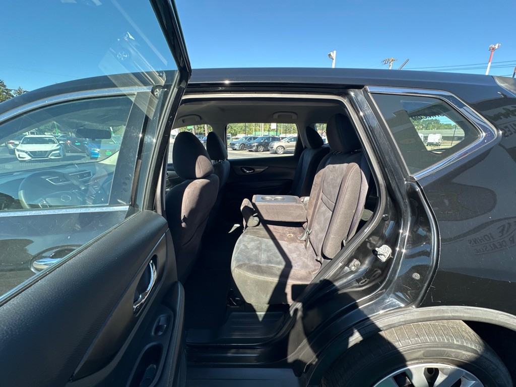 2015 Nissan Rogue Image 15