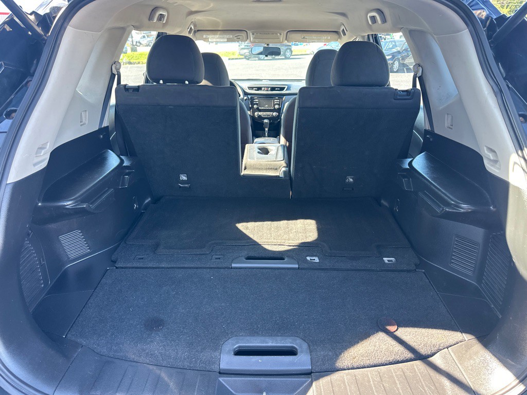 2015 Nissan Rogue Image 18