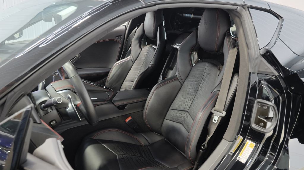 2020 Chevrolet Corvette Image 13