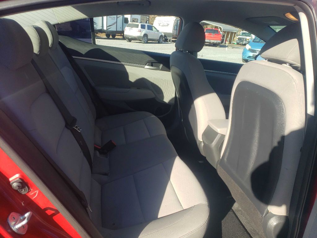 2020 Hyundai Elantra Image 9