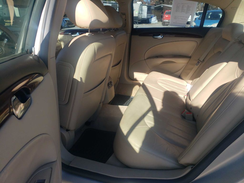 2009 Buick Lucerne Image 7