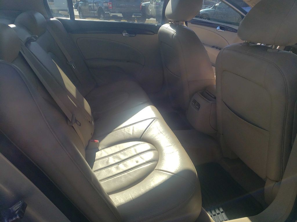 2009 Buick Lucerne Image 9