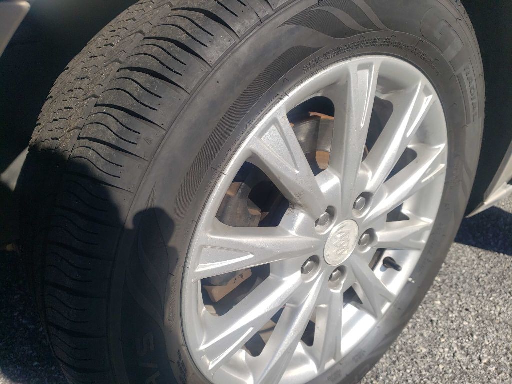 2009 Buick Lucerne Image 14