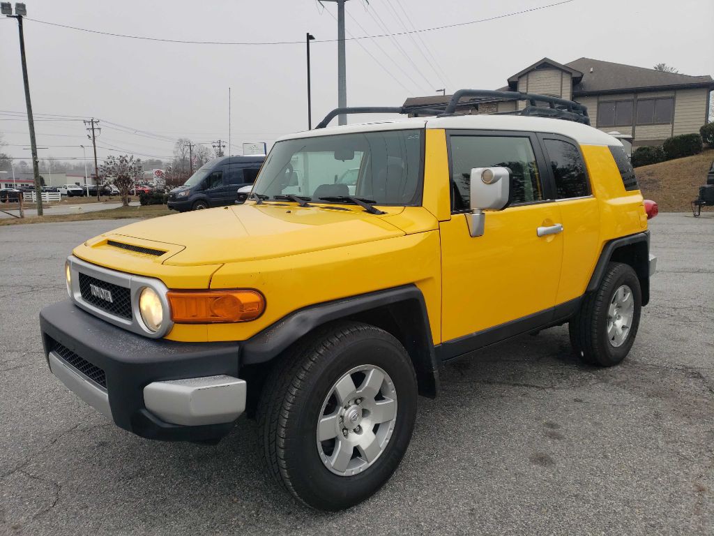 2007 Toyota FJ Cruiser Image 2