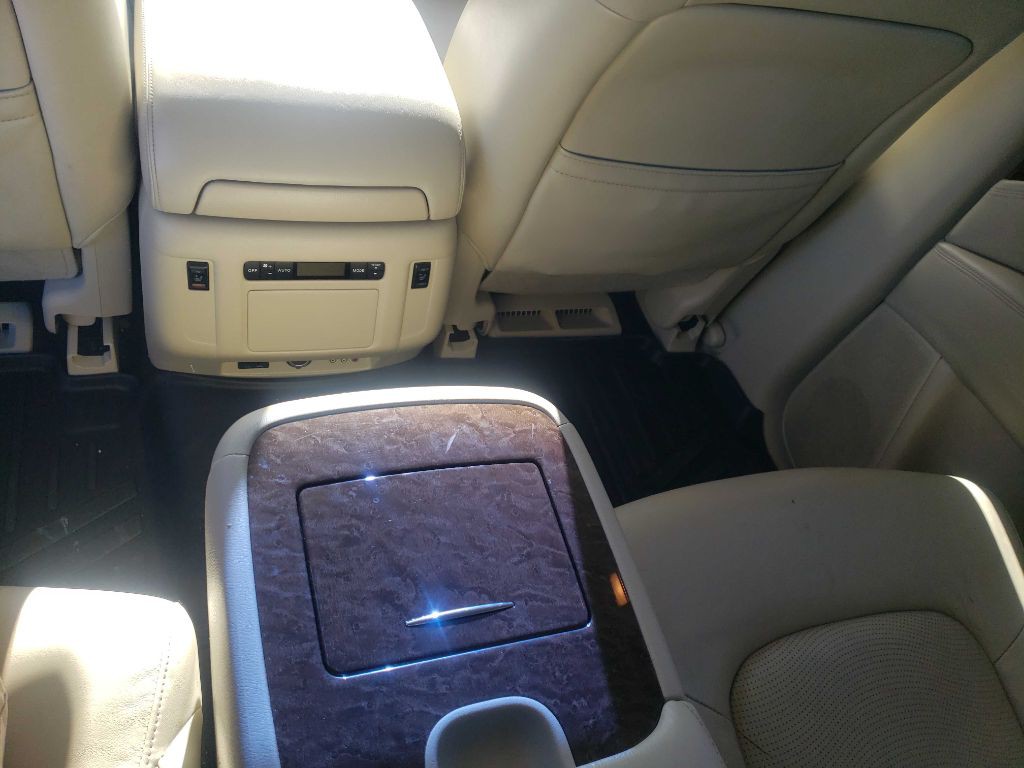 2016 INFINITI QX80 Image 13