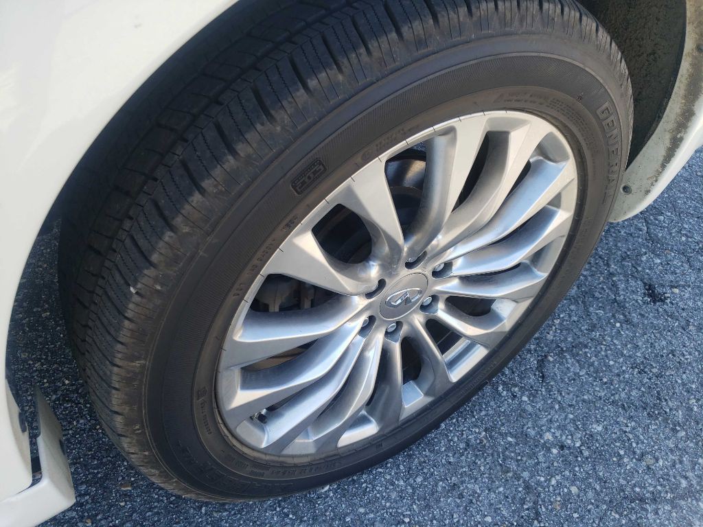 2016 INFINITI QX80 Image 15