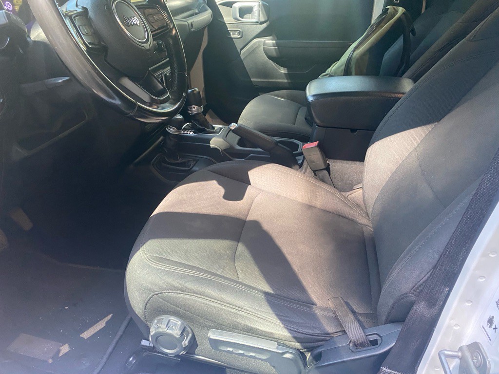 2020 Jeep Gladiator Image 13