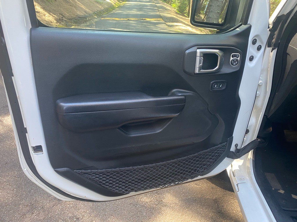 2020 Jeep Gladiator Image 16