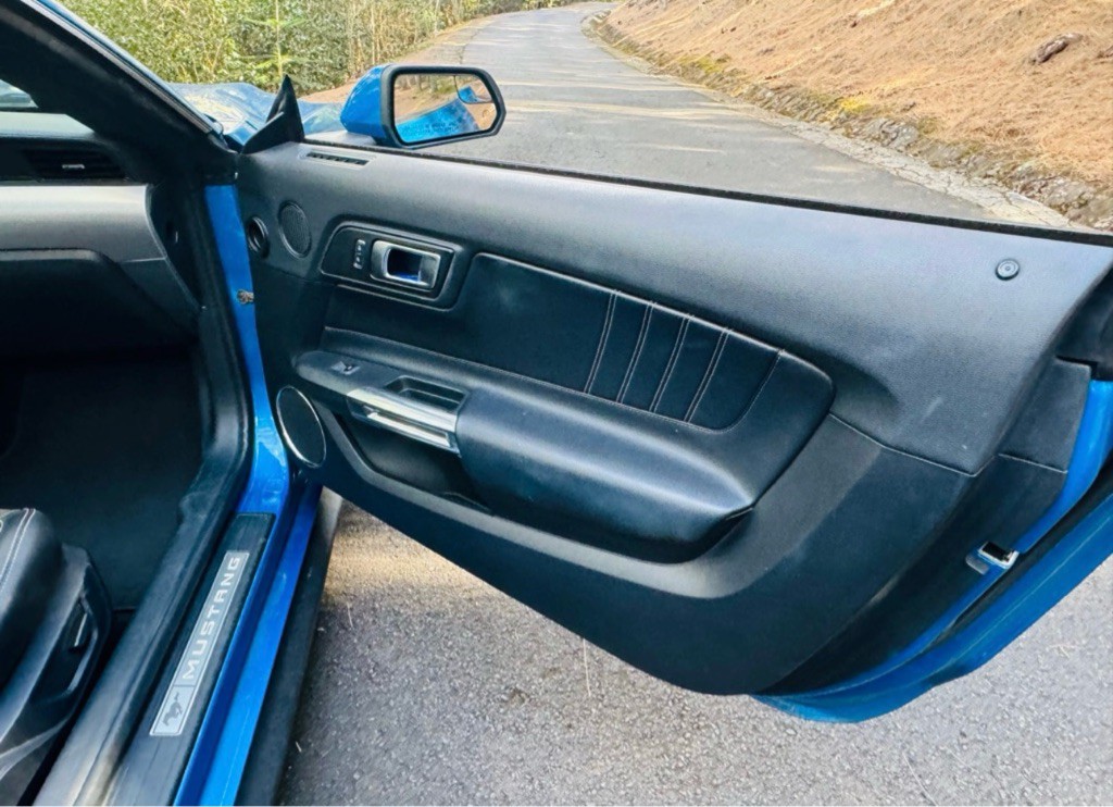 2020 Ford Mustang Image 19
