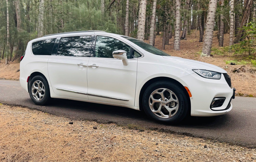 2022 Chrysler Pacifica Image 8