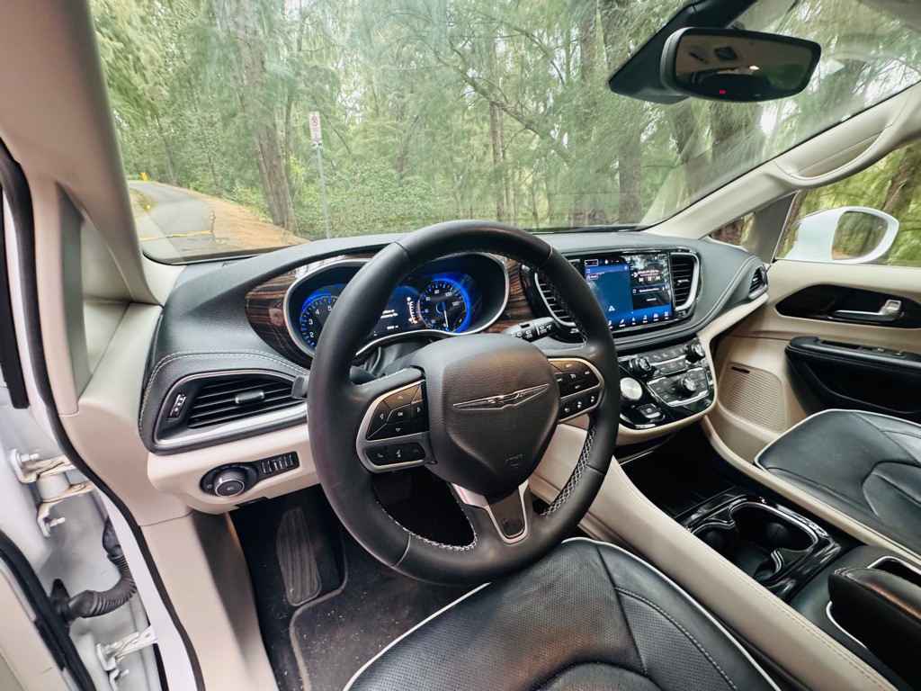 2022 Chrysler Pacifica Image 14