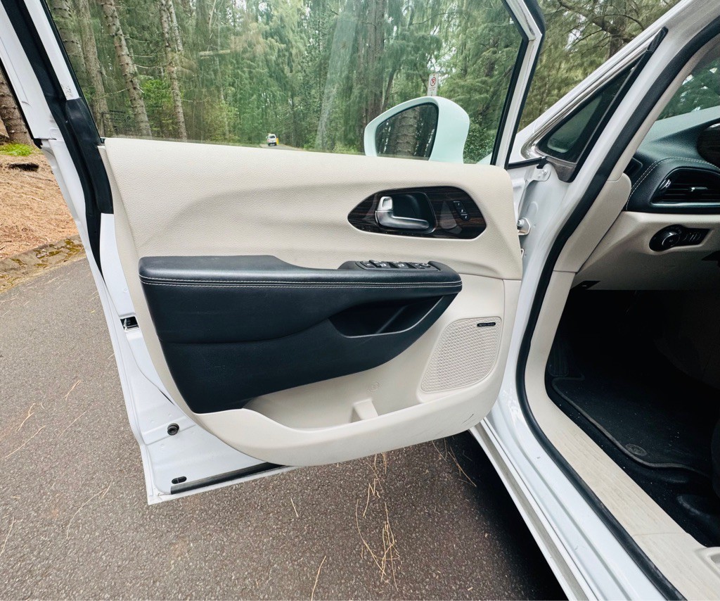 2022 Chrysler Pacifica Image 21