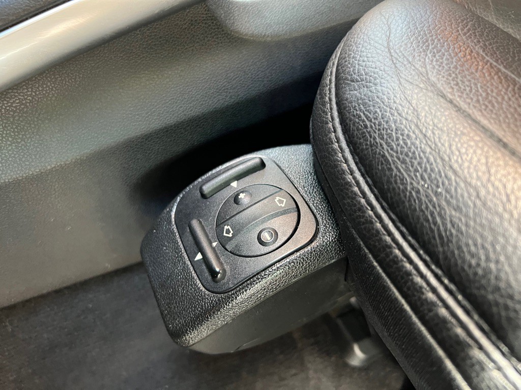 2006 Mercedes-Benz M-Class Image 14
