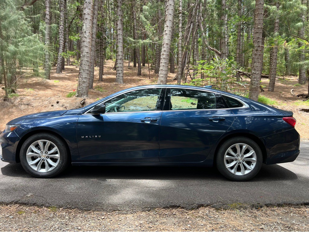 2022 Chevrolet Malibu Image 3