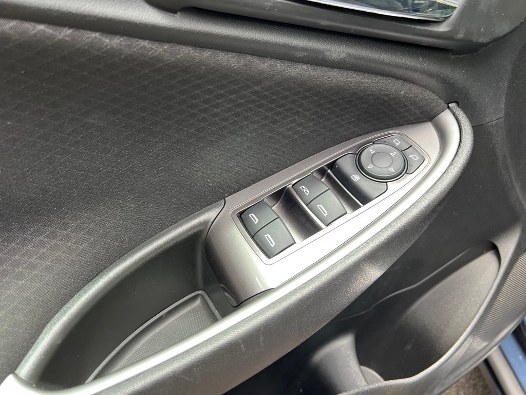 2022 Chevrolet Malibu Image 13