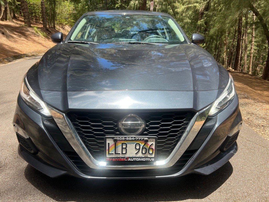 2022 Nissan Altima Image 2