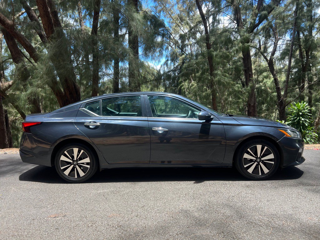 2022 Nissan Altima Image 8