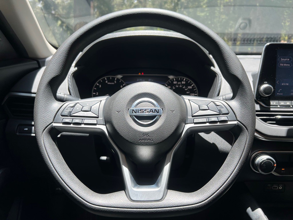 2022 Nissan Altima Image 14