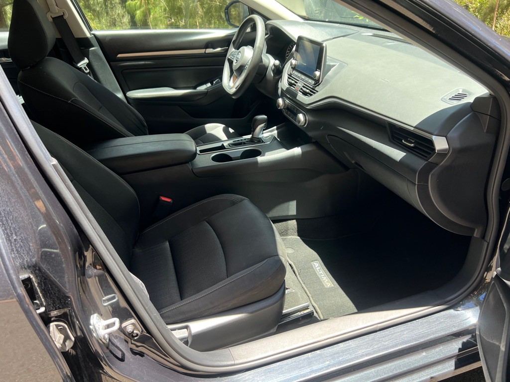 2022 Nissan Altima Image 18