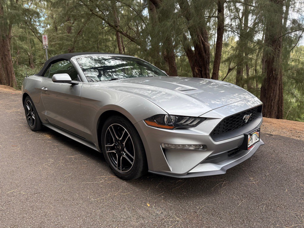 2022 Ford Mustang Image 12