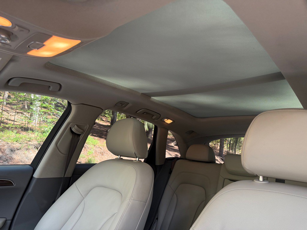2012 Audi Q5 Image 16