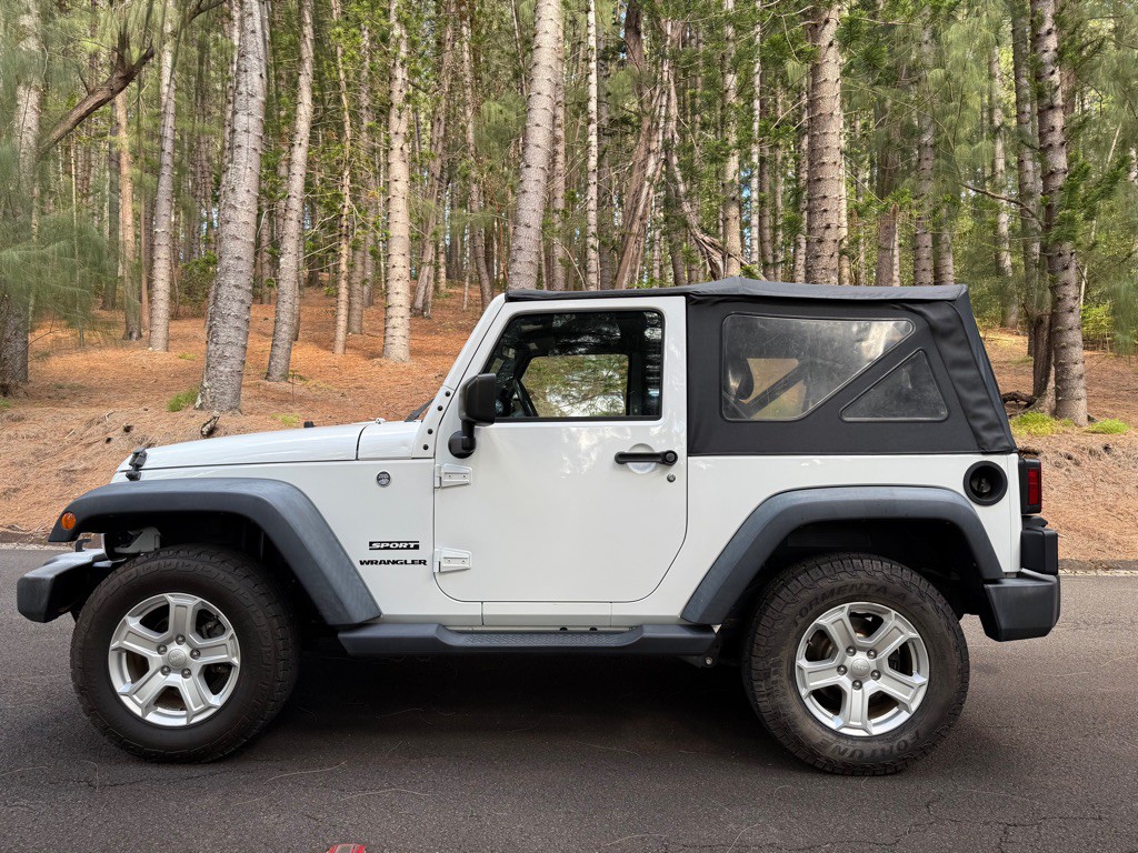 2017 Jeep Wrangler Image 3