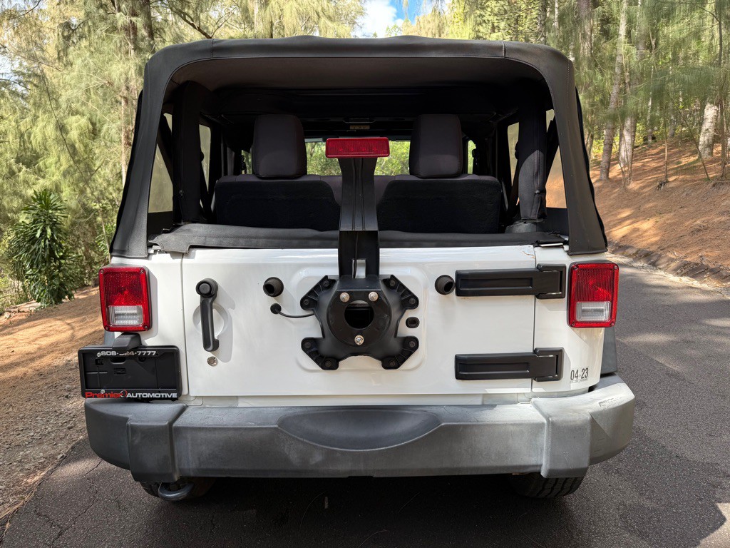 2017 Jeep Wrangler Image 5