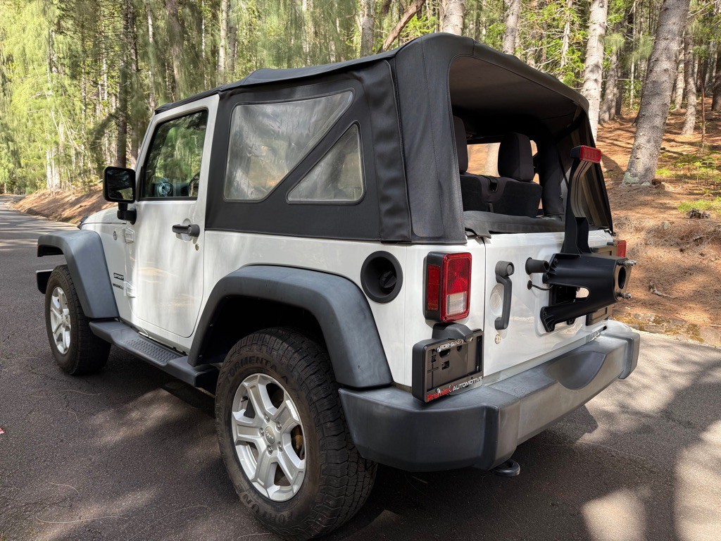 2017 Jeep Wrangler Image 6