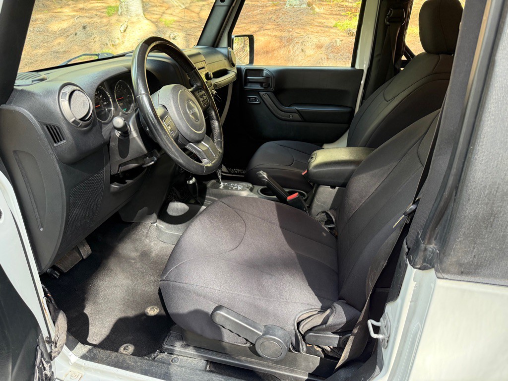 2017 Jeep Wrangler Image 10