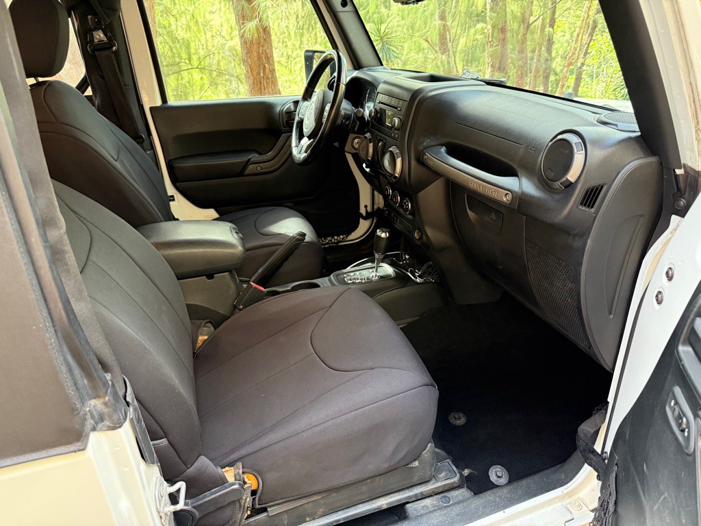 2017 Jeep Wrangler Image 11