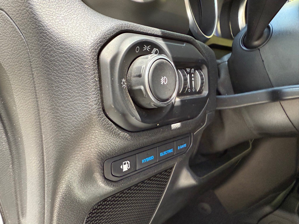2021 Jeep Wrangler Unlimited Image 12
