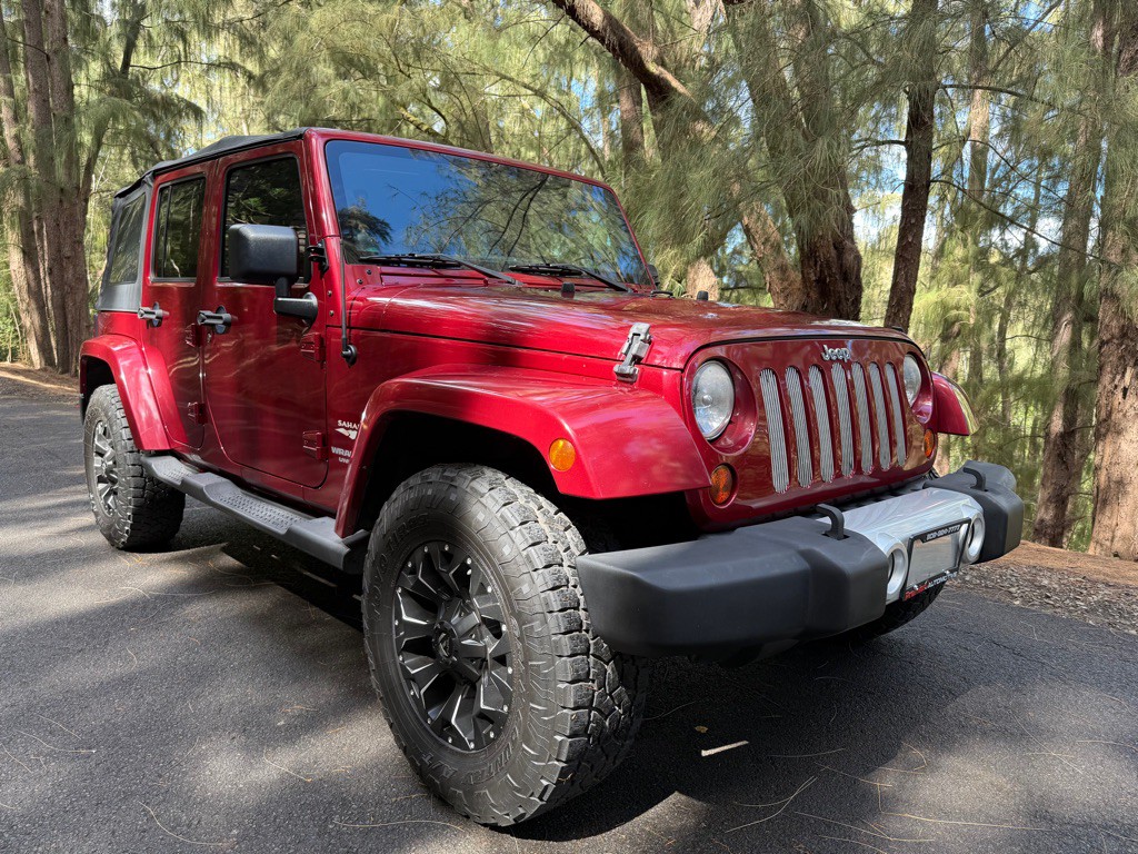 2011 Jeep Wrangler Unlimited Image 3