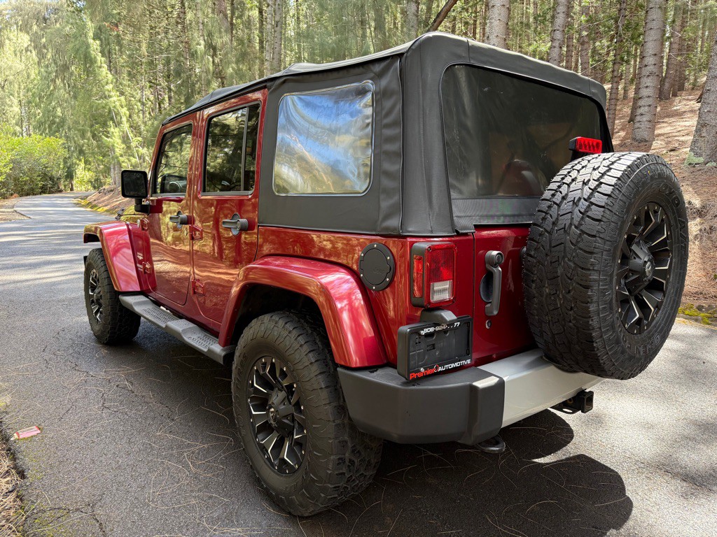 2011 Jeep Wrangler Unlimited Image 5
