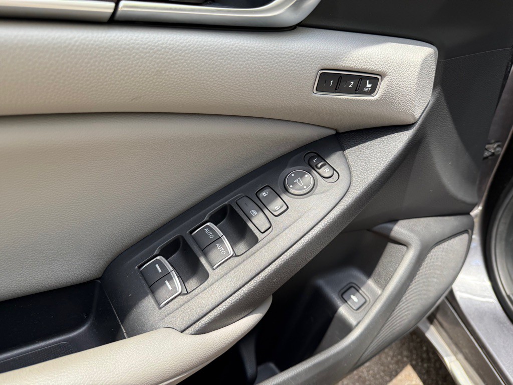2018 Honda Accord Image 10
