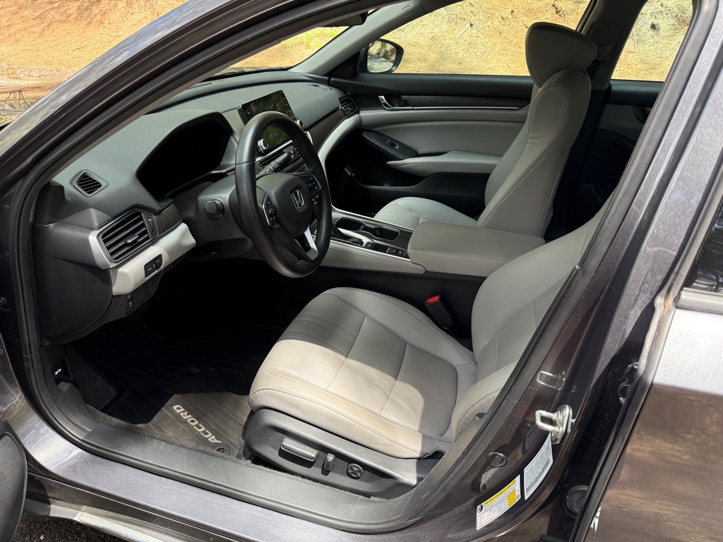 2018 Honda Accord Image 12