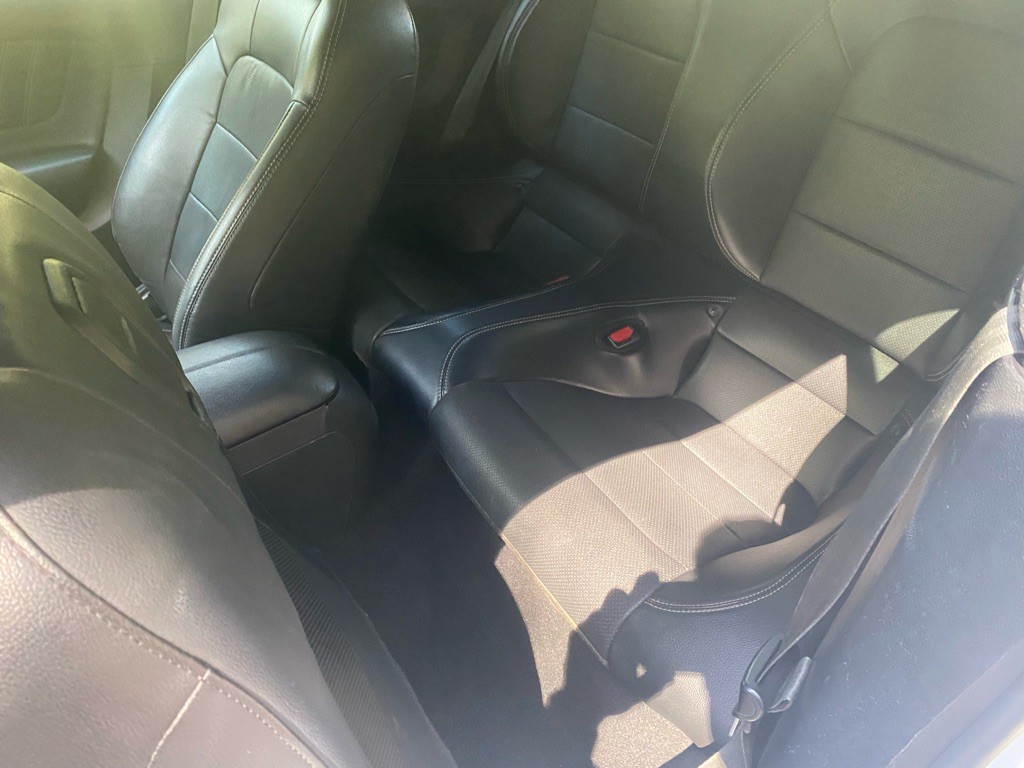 2021 Ford Mustang Image 21