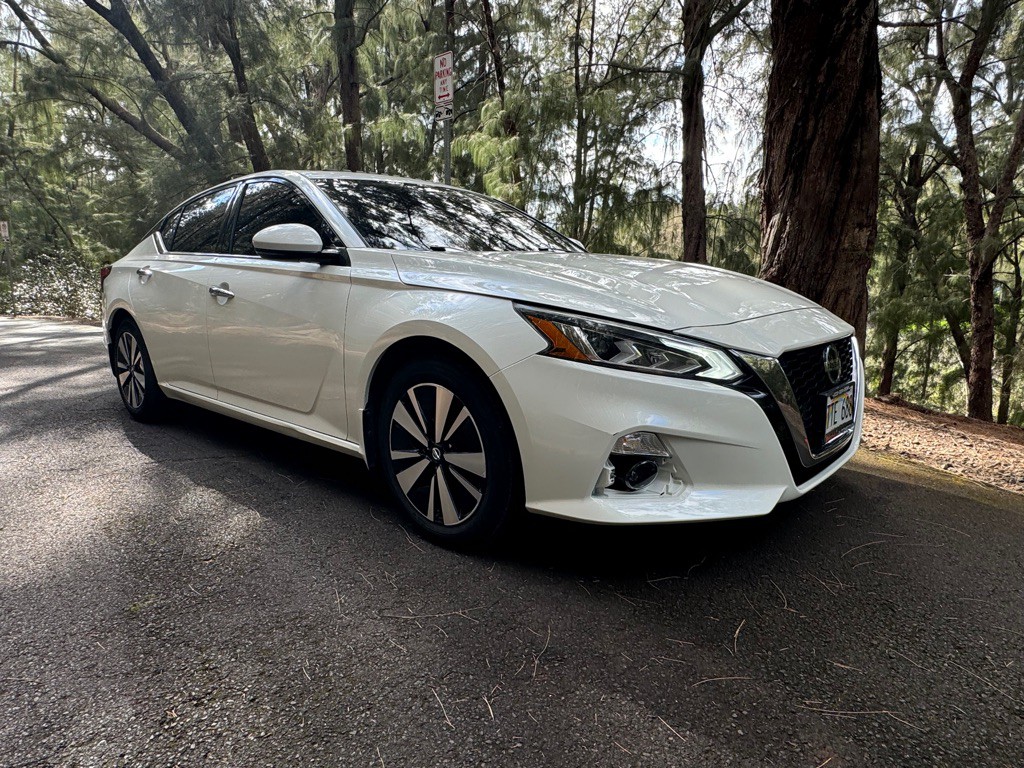 2019 Nissan Altima Image 2